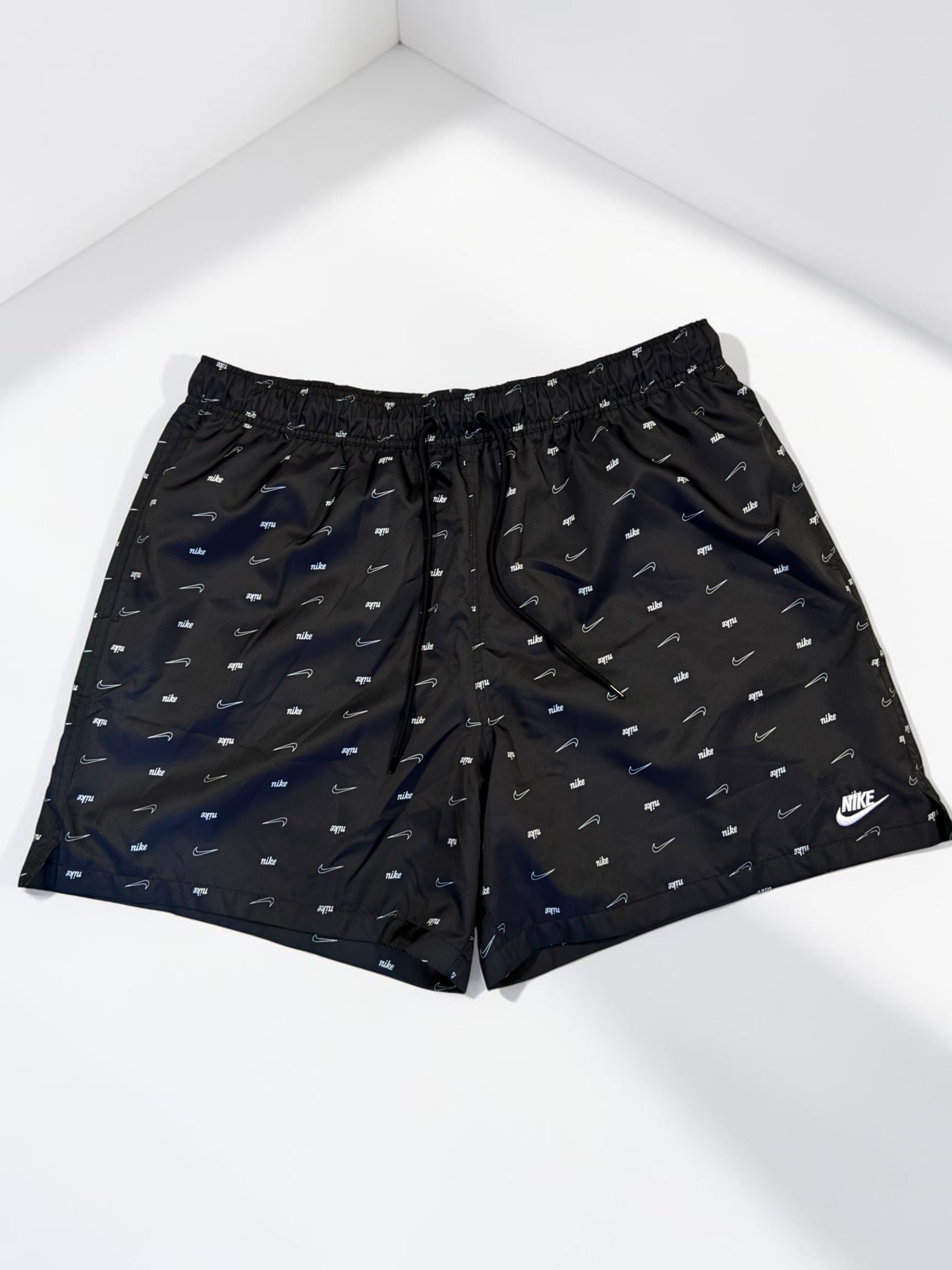 Pantaloneta Nike black Sail