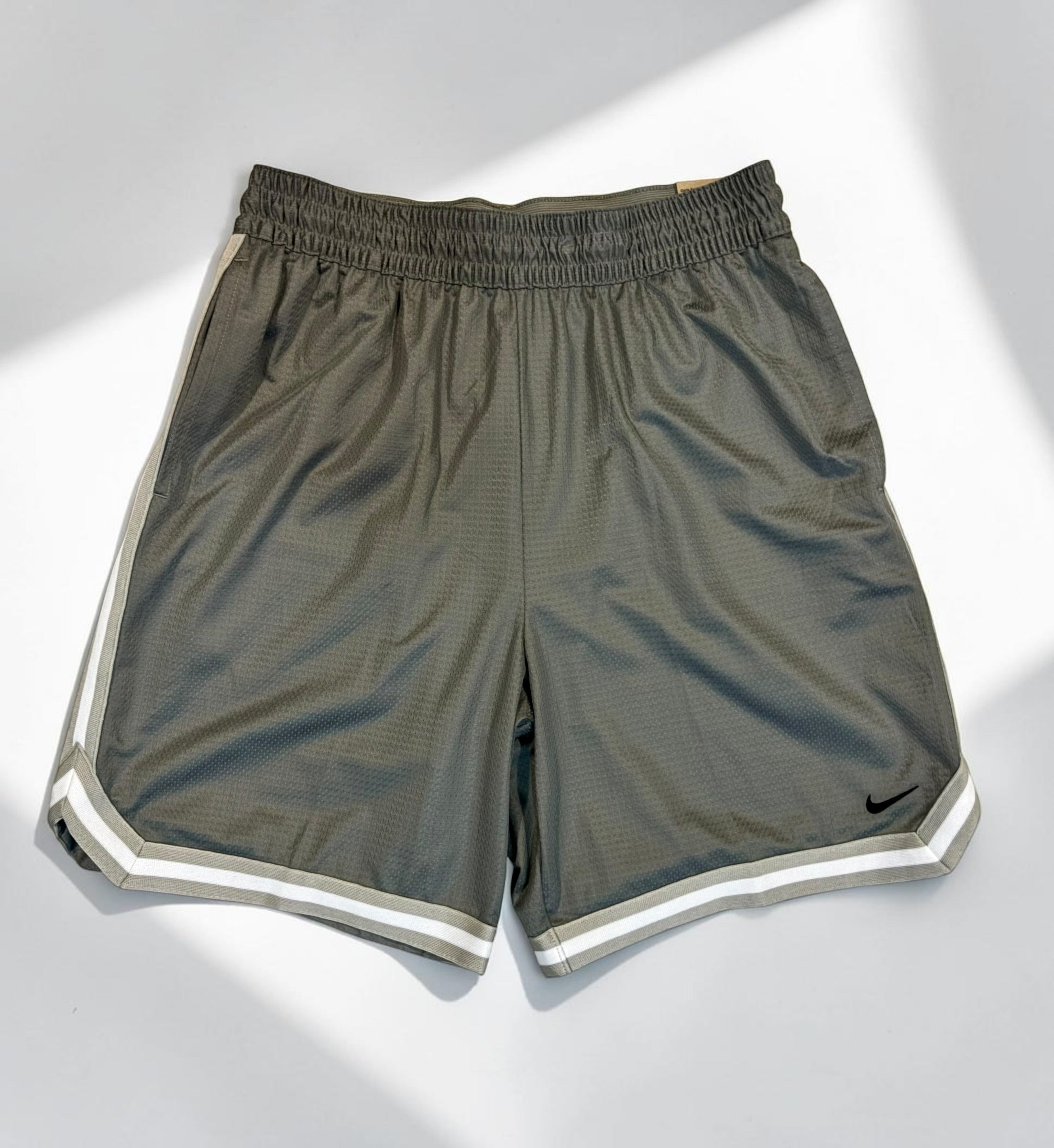 Pantaloneta Nike DNA