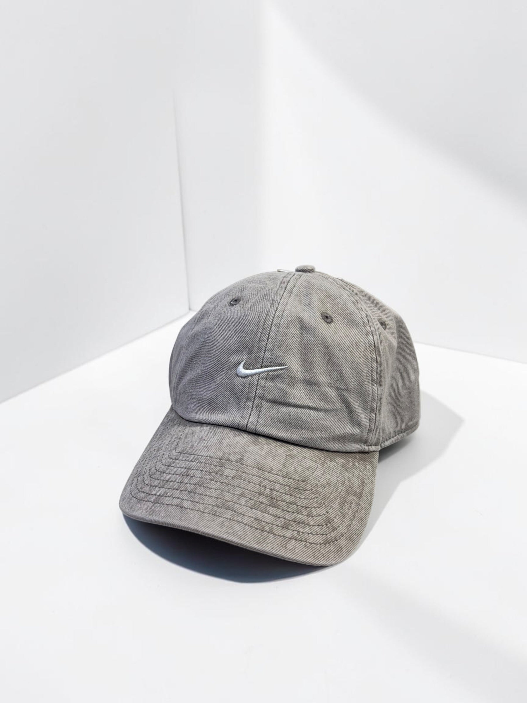 Gorra Nike Sand